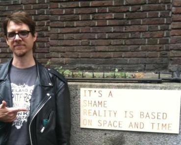 brad space time sign